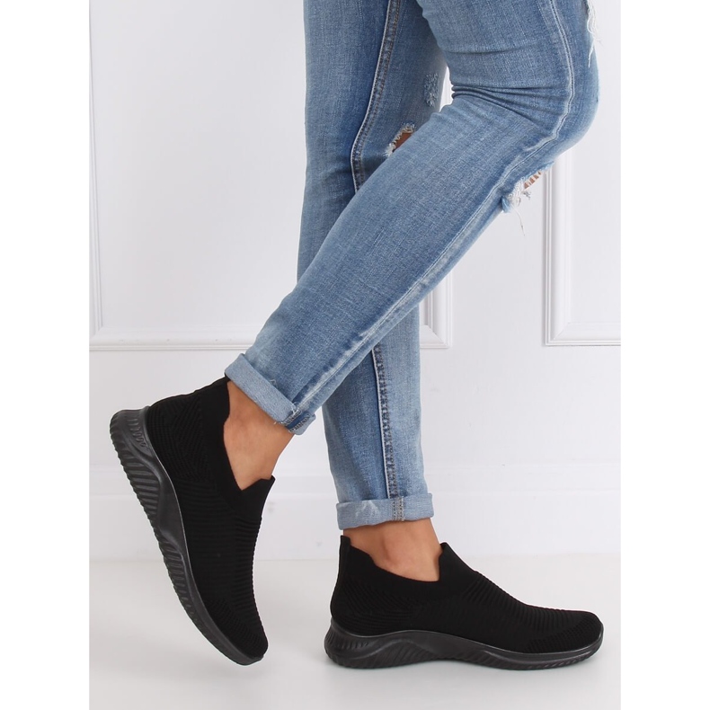 Musta 9924 Mustat urheilukengät 1