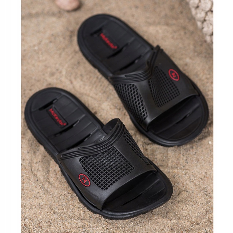 MCKEYLOR -urheilutossut musta 1