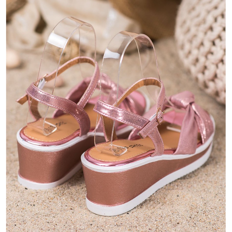 SHELOVET Kiiltävät Wedge -sandaalit vaaleanpunainen 1