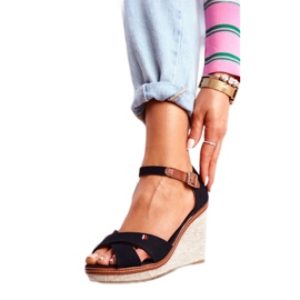 SEA Naisten sandaalit Wedge Black LaMane ruskea musta 1