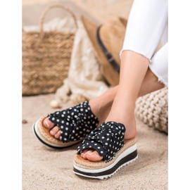 SHELOVET Tossut korkealla alustalla musta 2