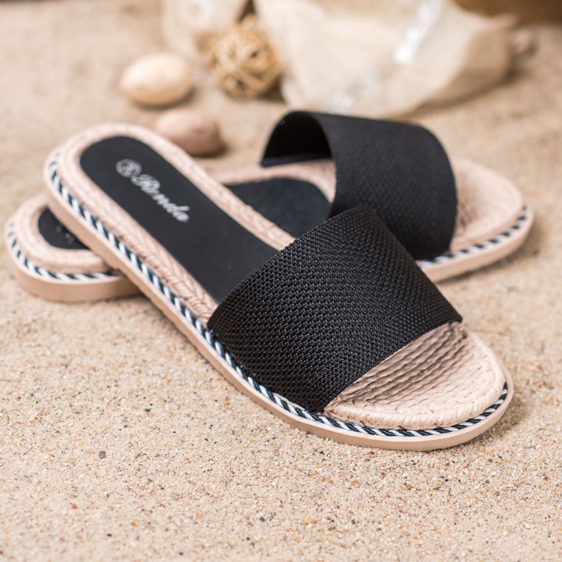 Renda Tekstiilimustat tossut 1