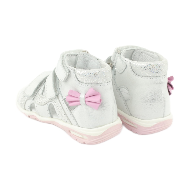 Ren But Ren Shoe -sandaalit, joissa on keula 1489 valkoista hopeaa, mutta valkoinen 5