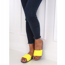 Keltainen G-572 Keltainen korkkipohjallinen 1