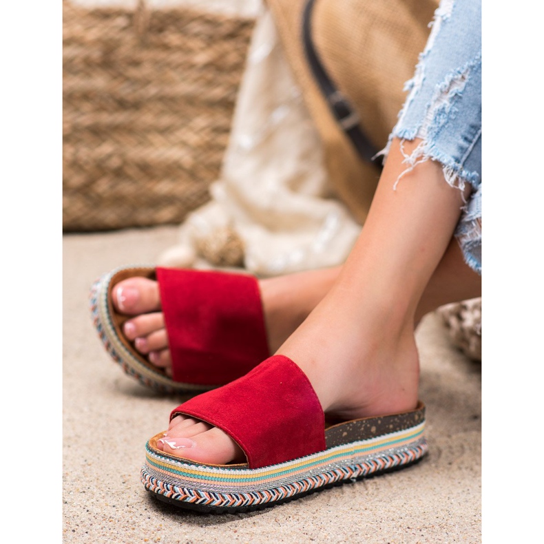 Renda Tossut alustalla punainen 2