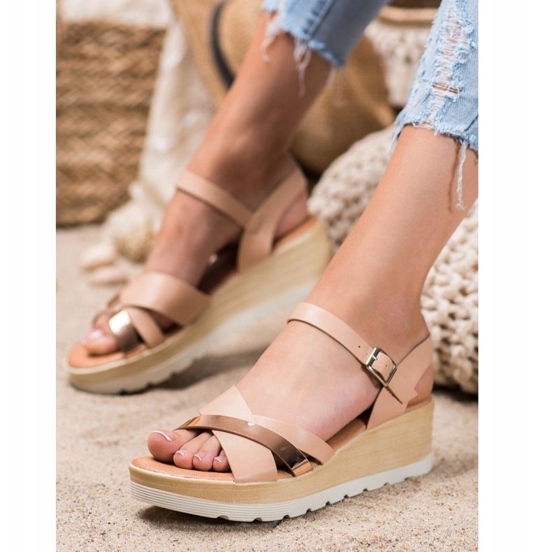 Renda Wedge sandaalit beige 1