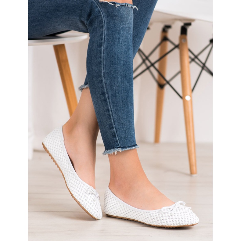 Small Swan Punotut ballerinat valkoinen 1