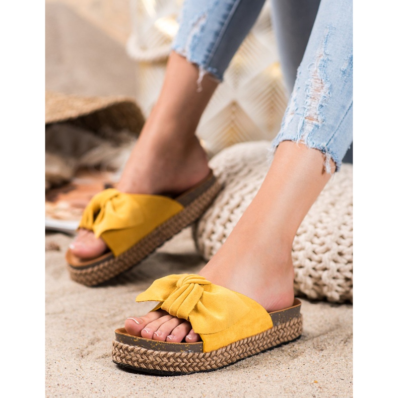 Comer Tossut korkealla alustalla keltainen 1