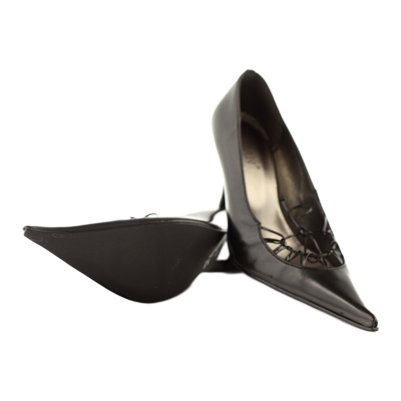 Nahkapumput Sagan 868 musta 4