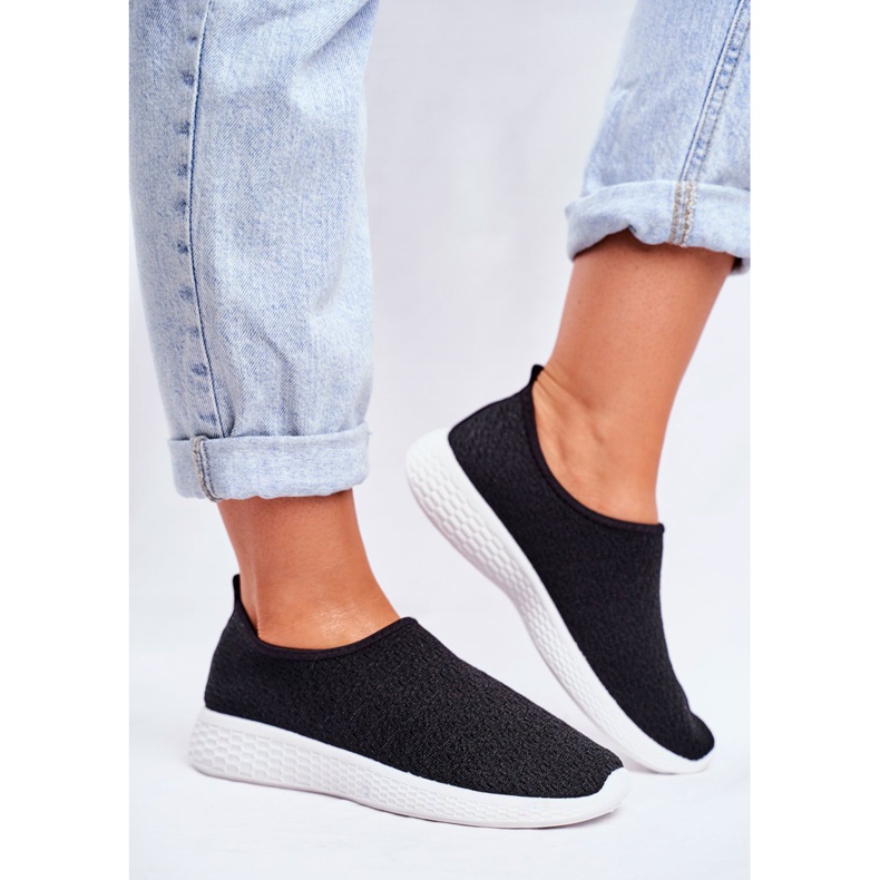 SEA Naisten urheilullinen Slip-On Black Hopin musta 2