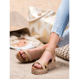 Small Swan Muodikkaat sandaalit Eco -nahkaa ruskea 2