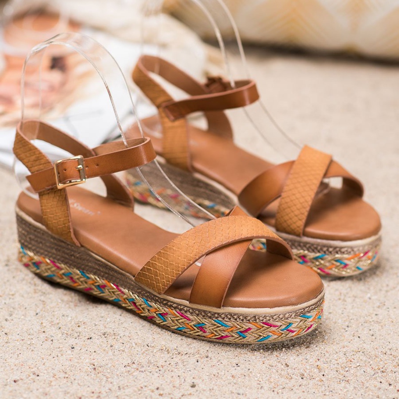 Small Swan Muodikkaat sandaalit Eco -nahkaa ruskea 2