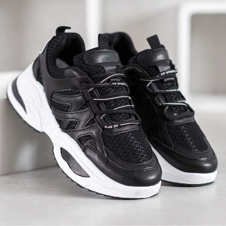 SHELOVET Mukavat mustat lenkkarit 2