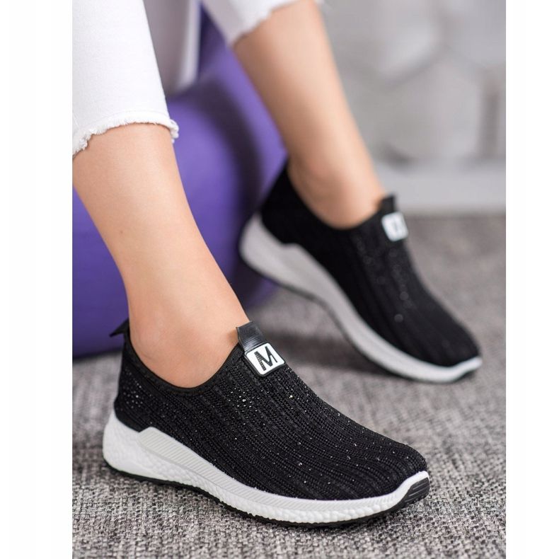 SHELOVET Mustat kengät kristalleilla 1