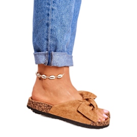 NFR Naisten ruskeat tohvelit, joissa rusetti Wendy Cork 2