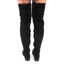 Suede Pompon saappaat AB02-53 musta 1