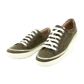 Naisten Caprice -nahkakengät 23654 vihreä 2