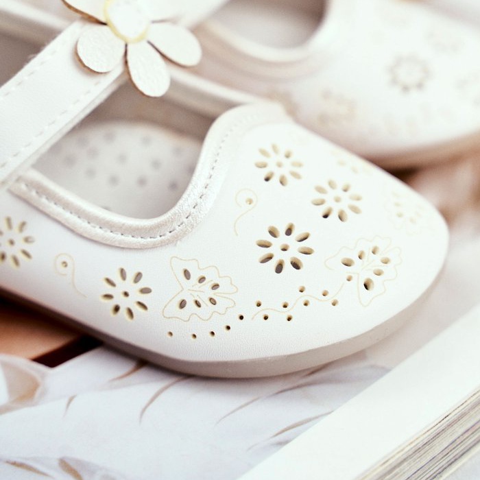 Apawwa Lasten ballerinat tarranauhalla Kwiatuszek, valkoinen 2