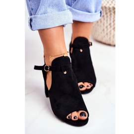 BUGO Naisten sandaalit kantapäässä, avoin musta Kira 1