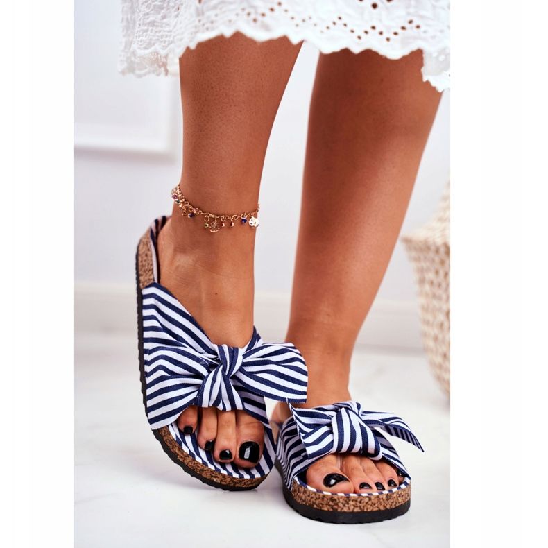 BUGO Naisten tossut, joissa pin-up rusetit laivastonsininen Verrone valkoinen 2