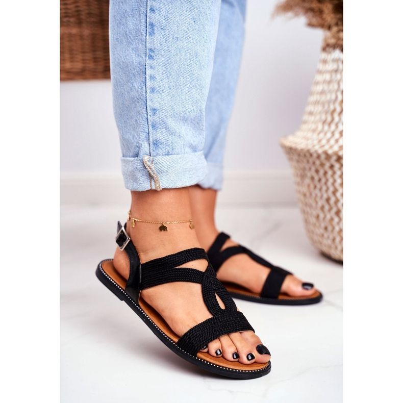 BUGO Naisten sandaalit Flat Black Rachel musta 1