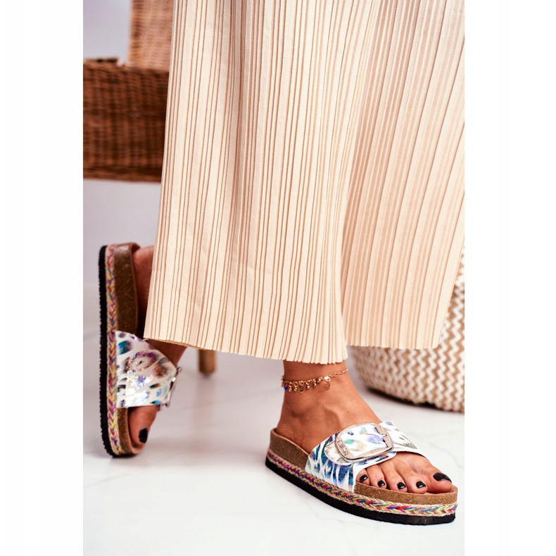 Naisten tossut Big Star Metallic Pattern DD274127 valkoinen 2