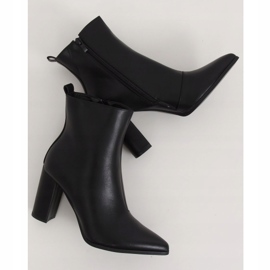 Klassinen musta DA39P Mustat korkokengät 1