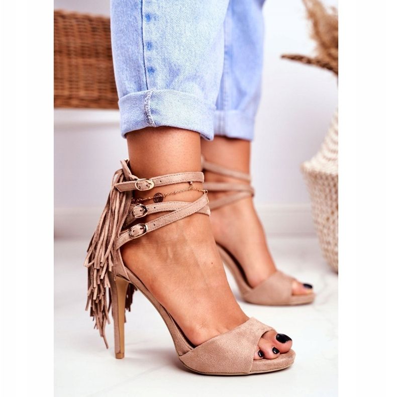 LU BOO Naisten sandaalit korkokengällä Gladiator Beige Carnival 1