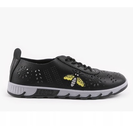 Mustat harjatut lenkkarit, joissa painatus JH81171-3 1