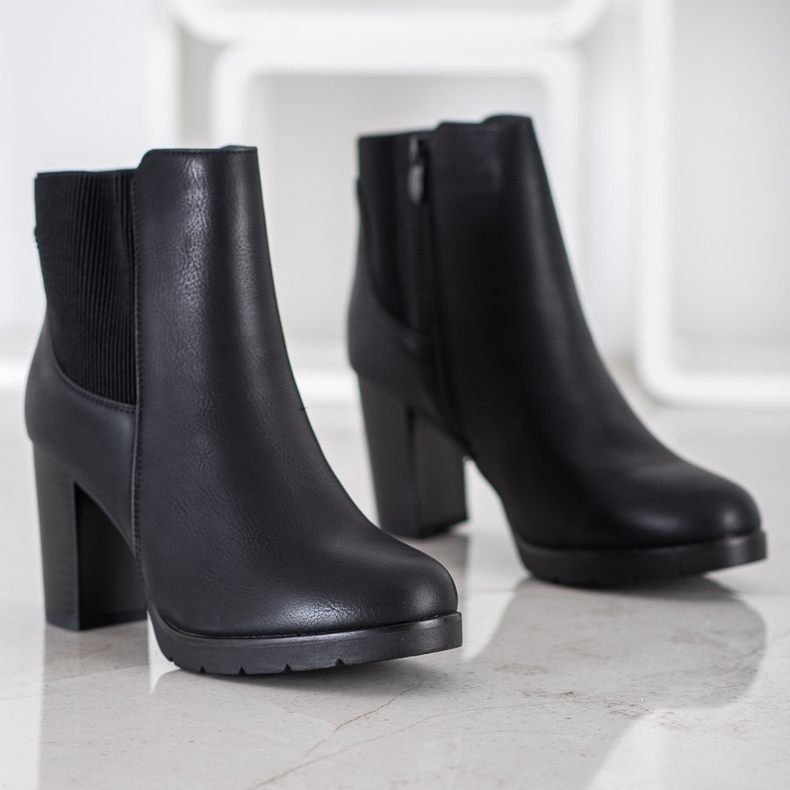 J. Star Tyylikkäät korkokengät musta 1