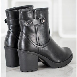 J. Star Lämpimät saappaat postissa musta 1