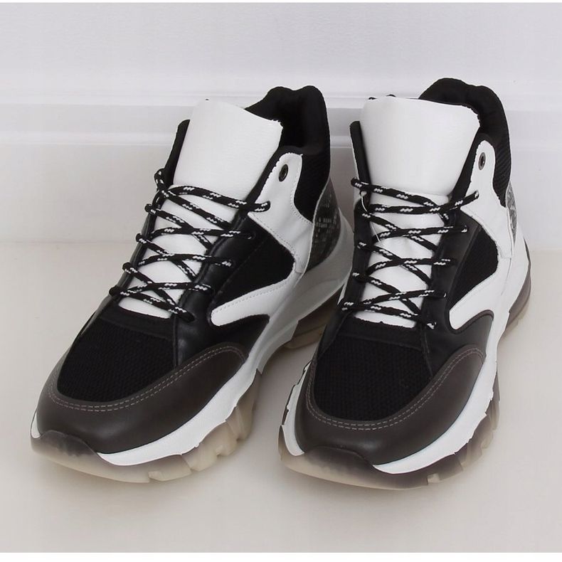 Mustat 2000-C06 mustat korkeat lenkkarit 1