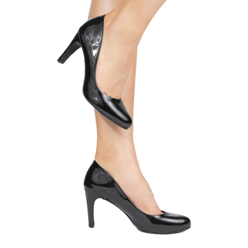 Mustat lakkapumput YS-452-pylväässä 1