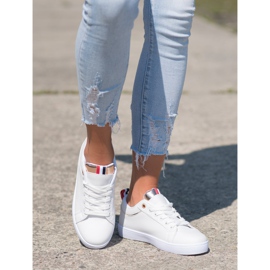 SHELOVET Tyylikkäät lenkkarit Eco -nahalla valkoinen 2