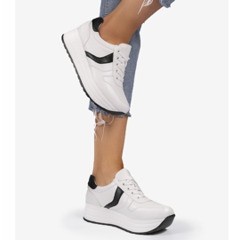 Valkoiset urheilukengät, BK-20 lenkkarit valkoinen 1