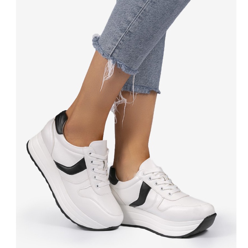 Valkoiset urheilukengät, BK-20 lenkkarit valkoinen 2