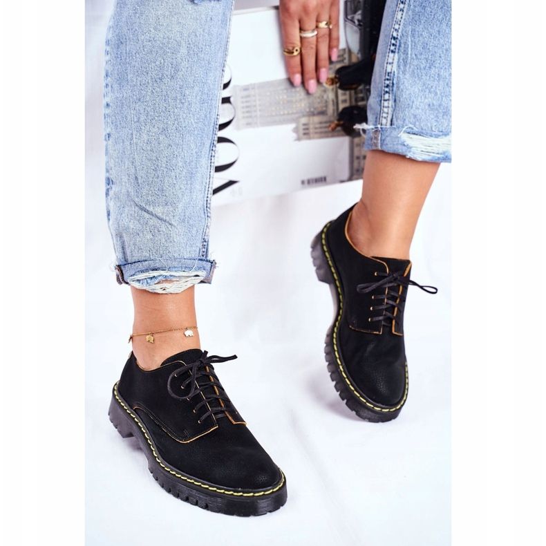 Naisten Brogues Oxfords Nahka Musta Maciejka 04087-01 1