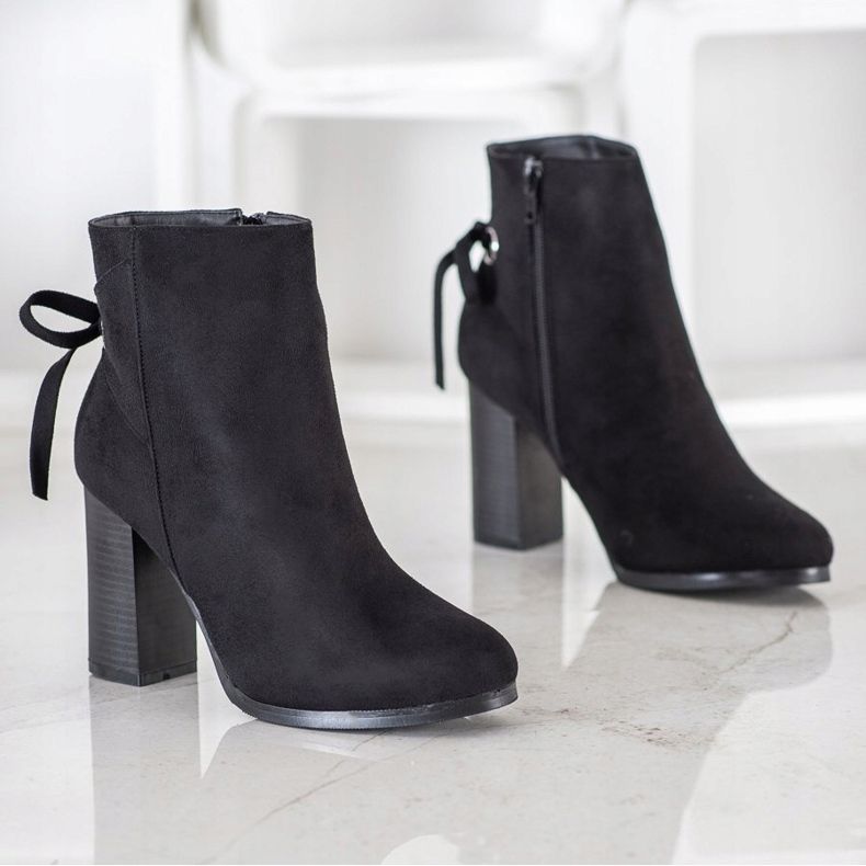 Goodin Saappaat koristeellisella sidonnalla musta 1