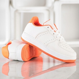 SHELOVET Tennarit alustalla valkoinen 1