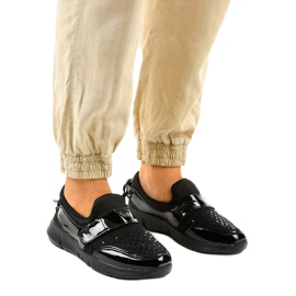 Mustat B120-urheilukengät 1