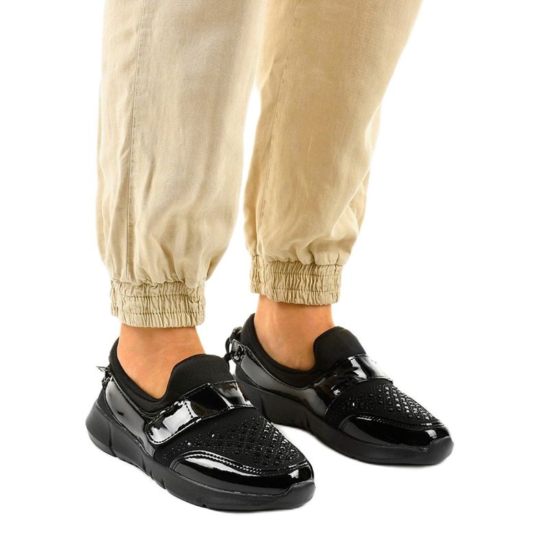 Mustat B120-urheilukengät 1