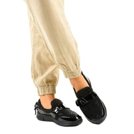 Mustat B120-urheilukengät 2