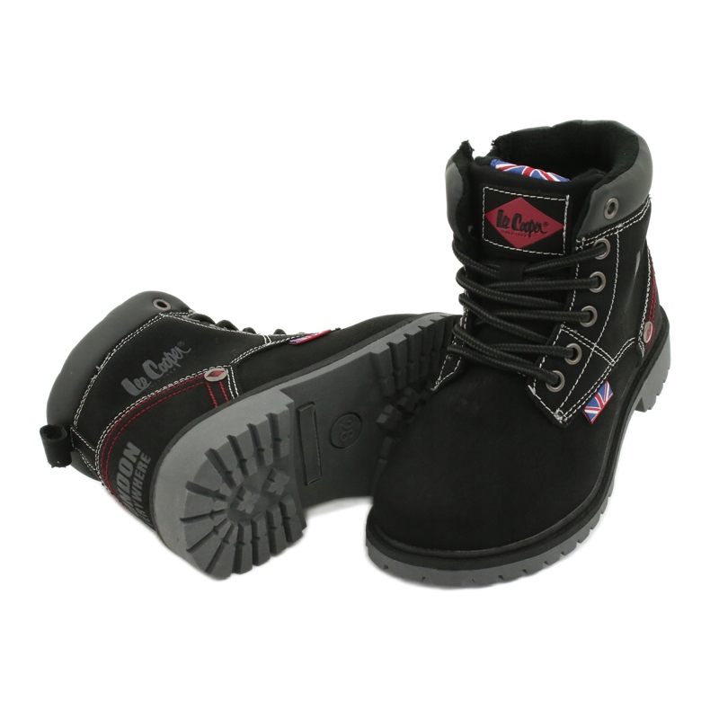 Lasten ansaan sidottu mustalle Lee Cooper -vetoketjulle 3