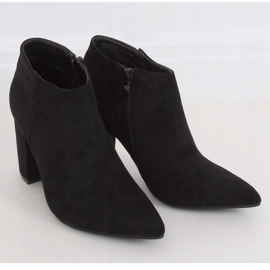 Kengät pylvässä musta G-7668 musta 2