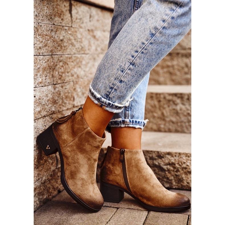 Vinceza Naisten saappaat kantapäässä Mokkanahka Beige Volares 1