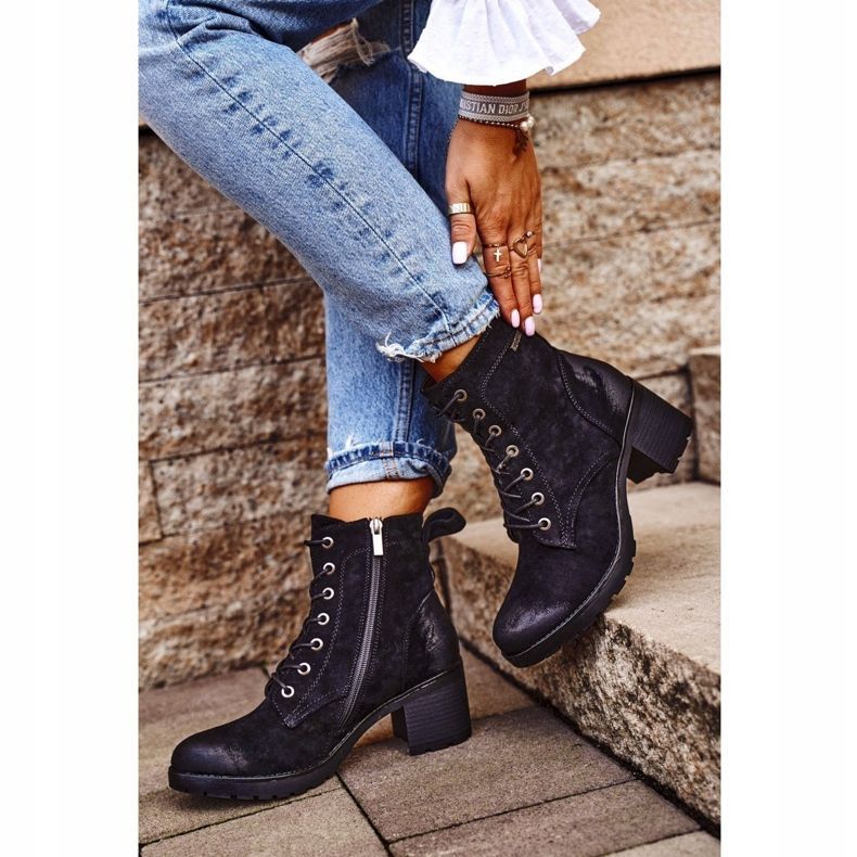 Vinceza Naisten mustat lämpimät saappaat kantapäässä 1