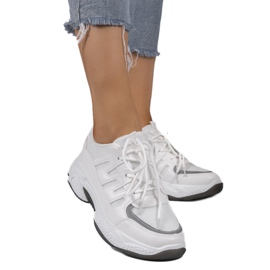 Valkoiset muodikkaat urheilukengät BH-001 valkoinen 1