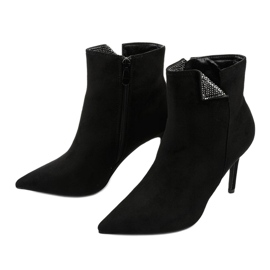 Mustat nilkkurit Adrearene -paljeteilla 2