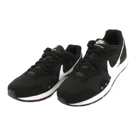 Nike Venture Runner W CK2948-001 kengät valkoinen musta 2