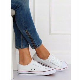 Valkoiset klassiset naisten lenkkarit JD05P WHITE / RED valkoinen 2